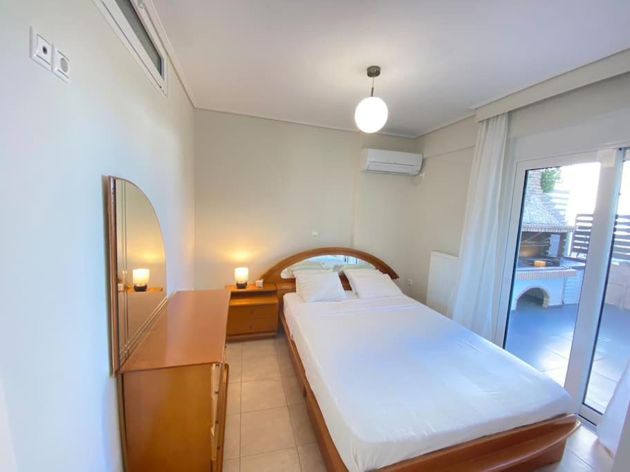 Cozy 2 Room Apartment With Garden Near Athens Air-Port أرتيميدا المظهر الخارجي الصورة