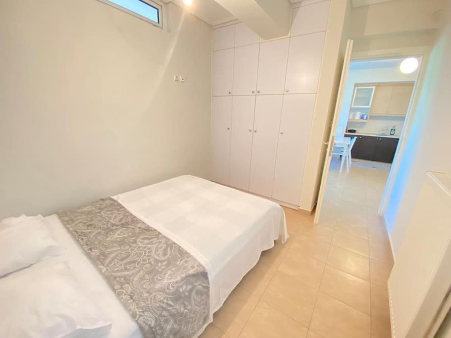 Cozy 2 Room Apartment With Garden Near Athens Air-Port أرتيميدا المظهر الخارجي الصورة